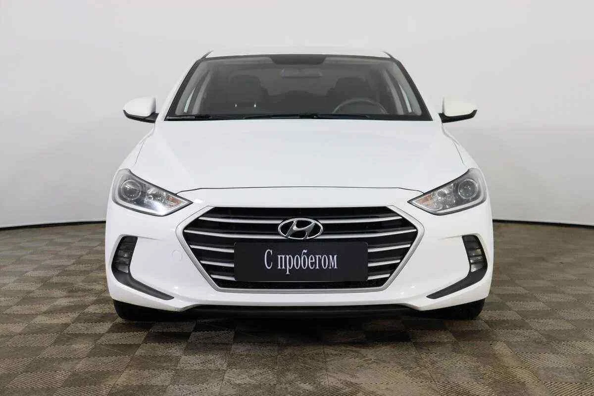 Hyundai Elantra, Белый, 2017, Механическая, 128 л.с., цена от 841 000 руб.
