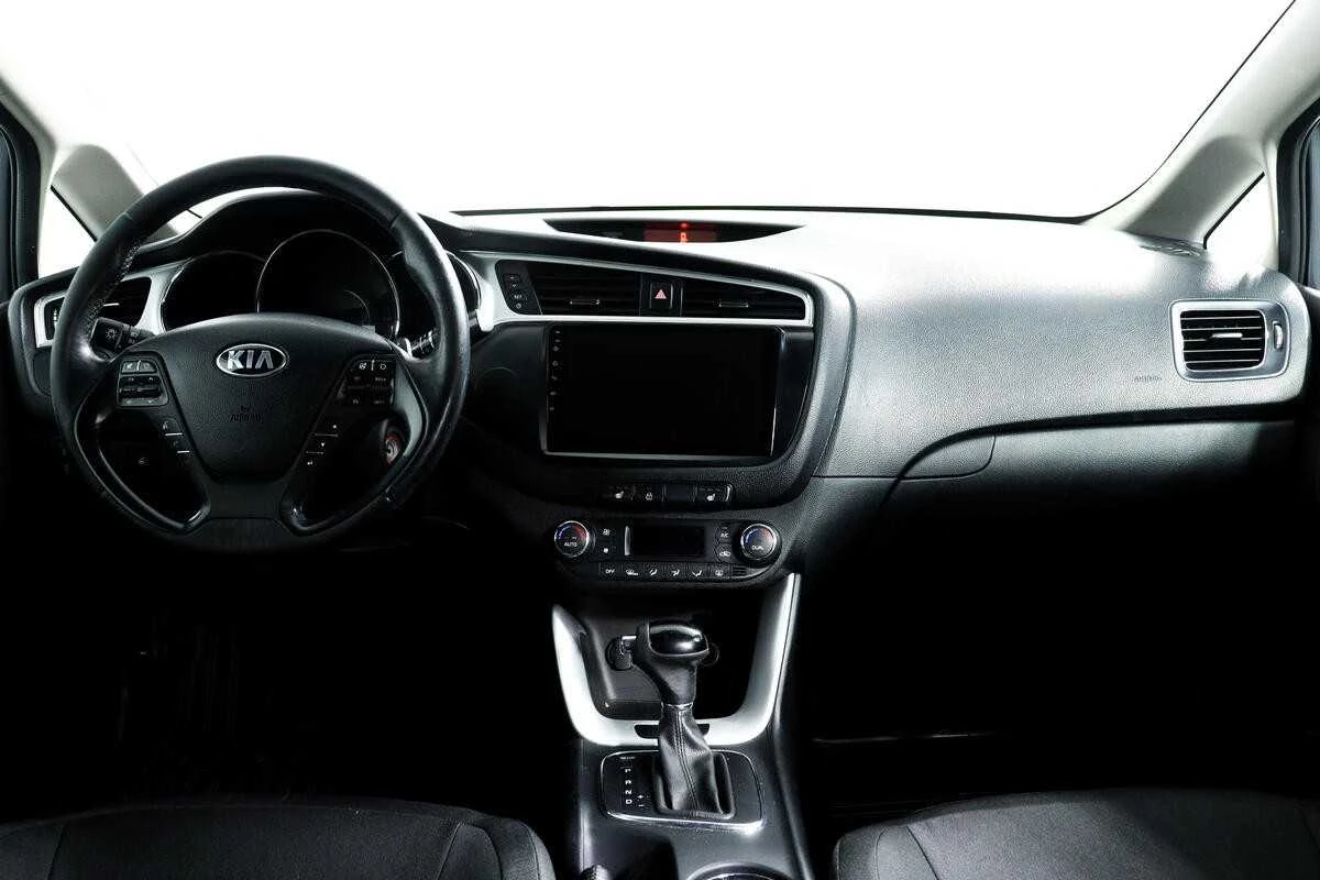 KIA CEED, Серый, 2018, Автоматическая, 130 л.с., цена от 816 000 руб.