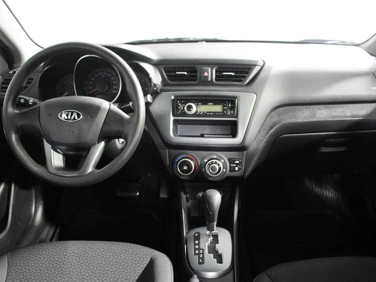 KIA RIO, Белый, 2014, Автоматическая, 107 л.с., цена от 720 000 руб.