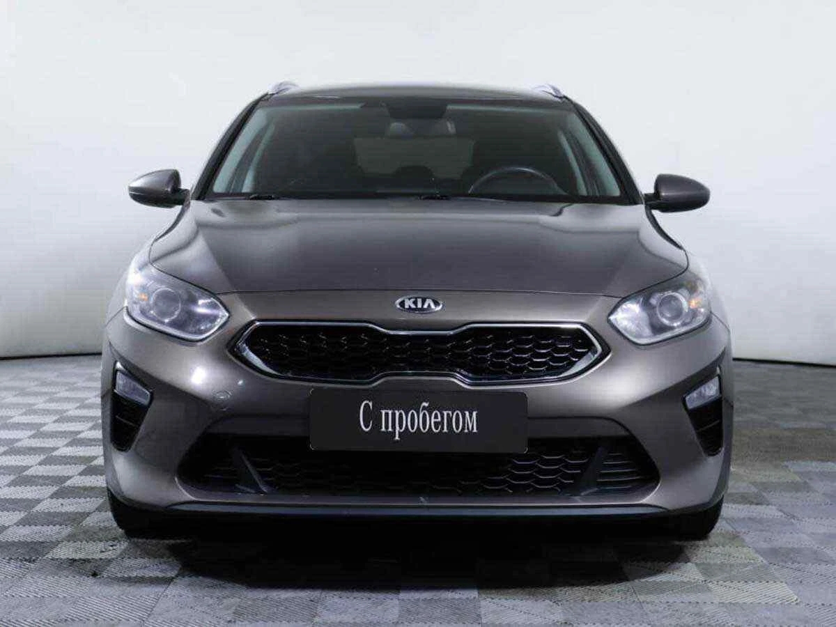 KIA Ceed, Коричневый, 2019, Робот, 140 л.с., цена от 1 180 000 руб.
