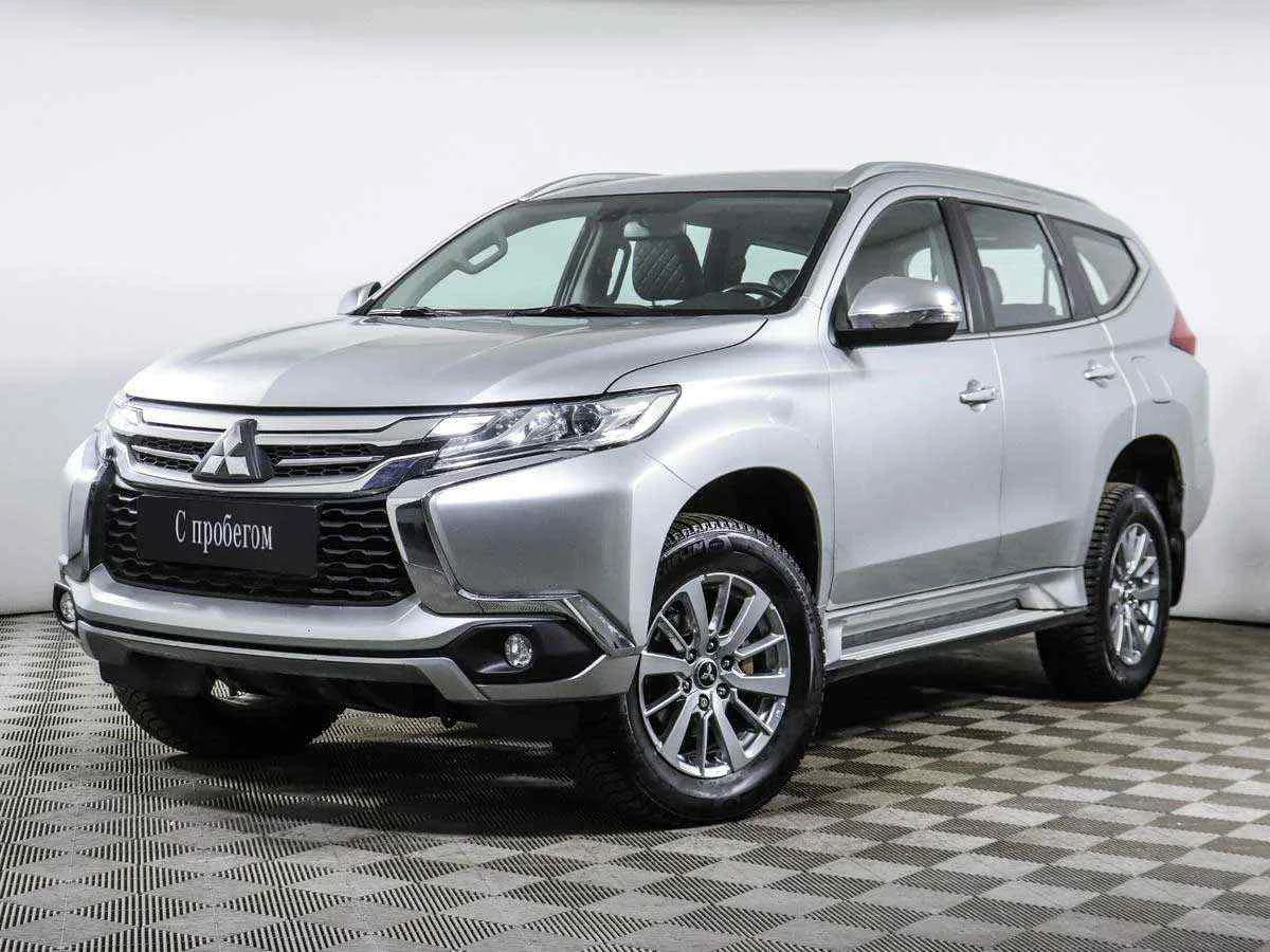 Mitsubishi Pajero Sport, Серебряный, 2017, Автоматическая, 181 л.с., цена от 2 119 000 руб.