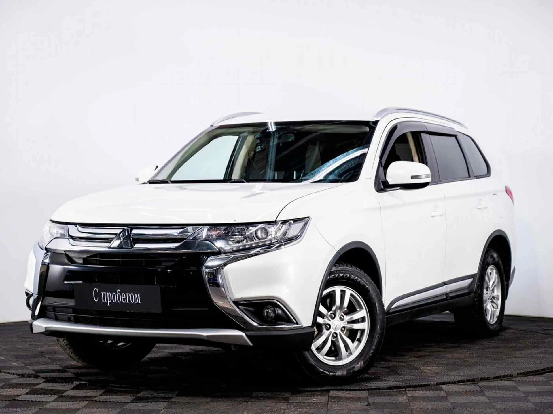 MITSUBISHI OUTLANDER, Белый, 2018, Вариатор, 146 л.с., цена от 1 336 000 руб.