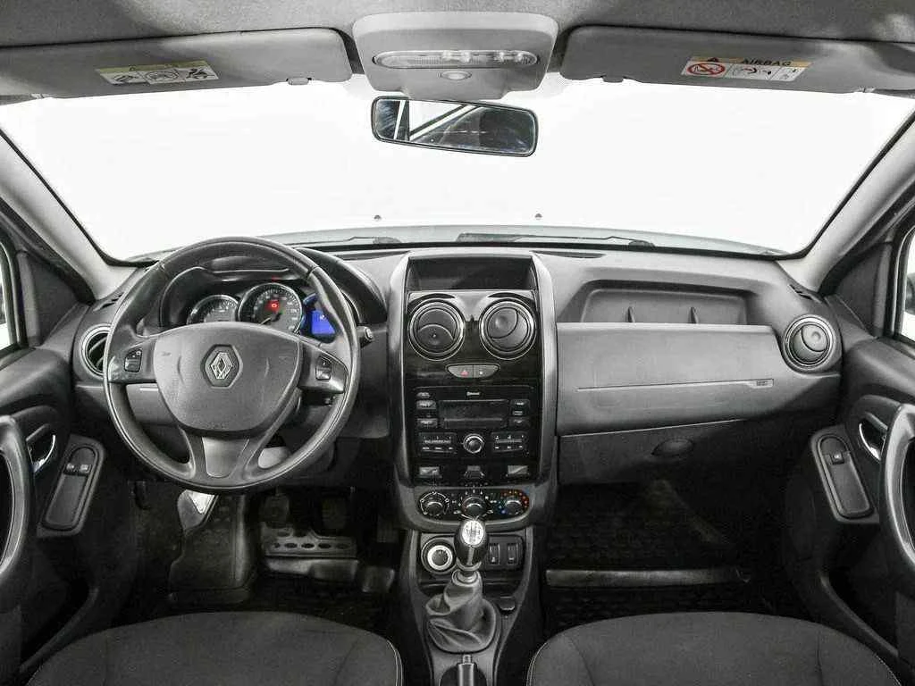 Renault Duster, Белый, 2017, Механическая, 114 л.с., цена от 1 083 000 руб.