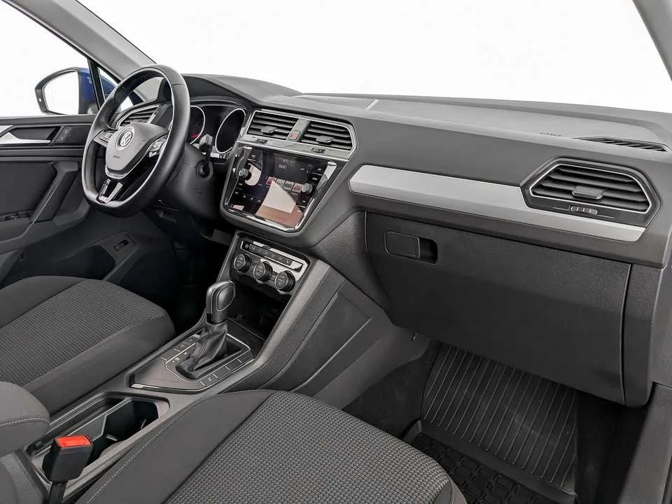 VOLKSWAGEN TIGUAN, Синий, 2020, Робот, 150 л.с., цена от 1 651 200 руб.