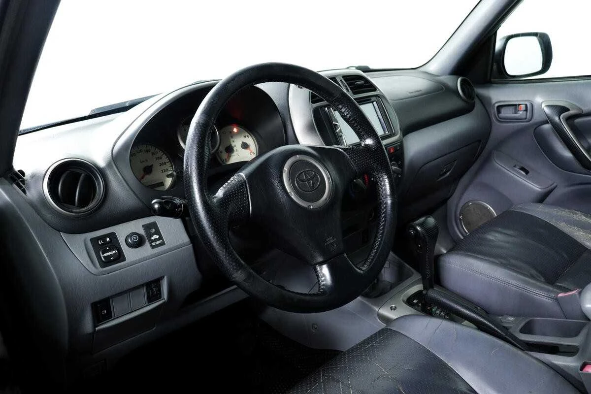 TOYOTA RAV4, Серебряный, 2001, Автоматическая, 150 л.с., цена от 488 000 руб.