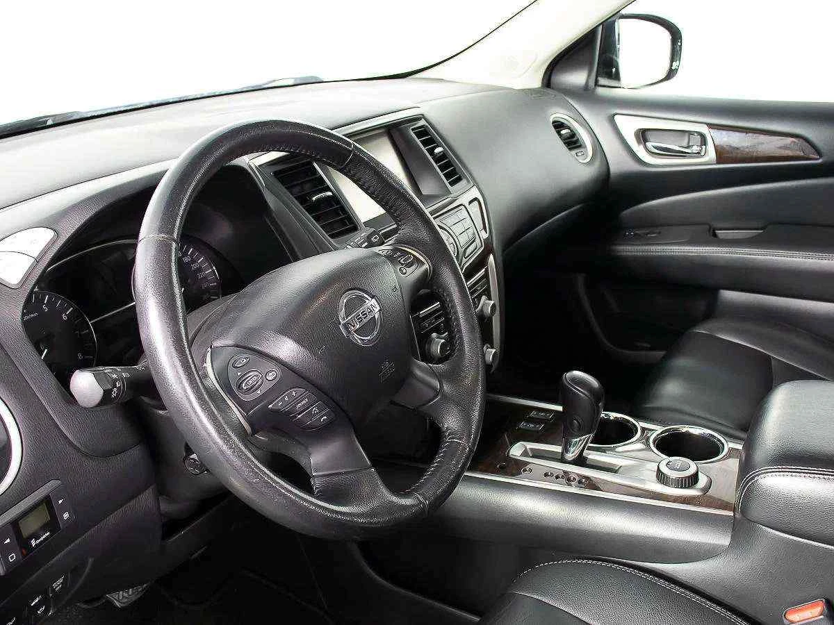 Nissan Pathfinder, Серый, 2014, Вариатор, 249 л.с., цена от 1 430 000 руб.