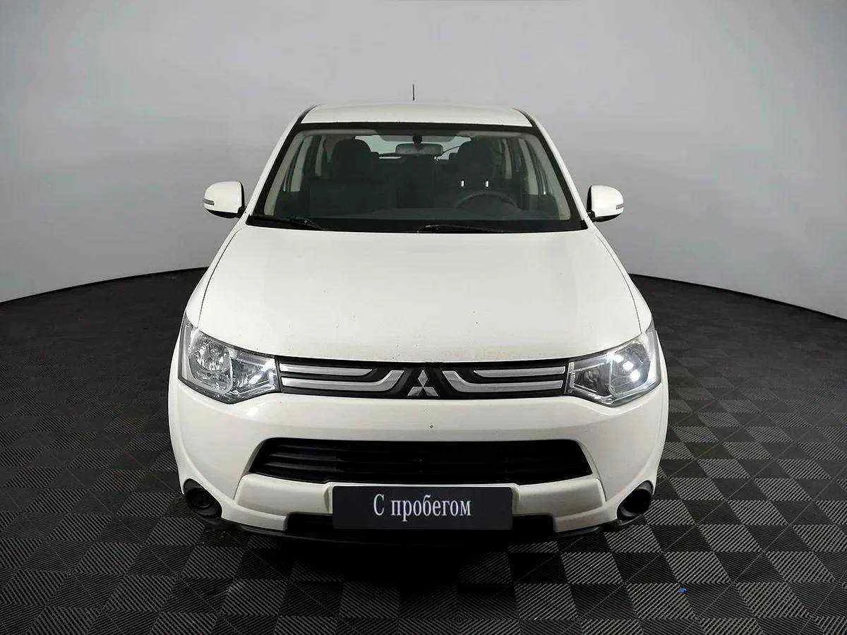 Mitsubishi Outlander, Белый, 2012, Вариатор, 145 л.с., цена от 731 000 руб.