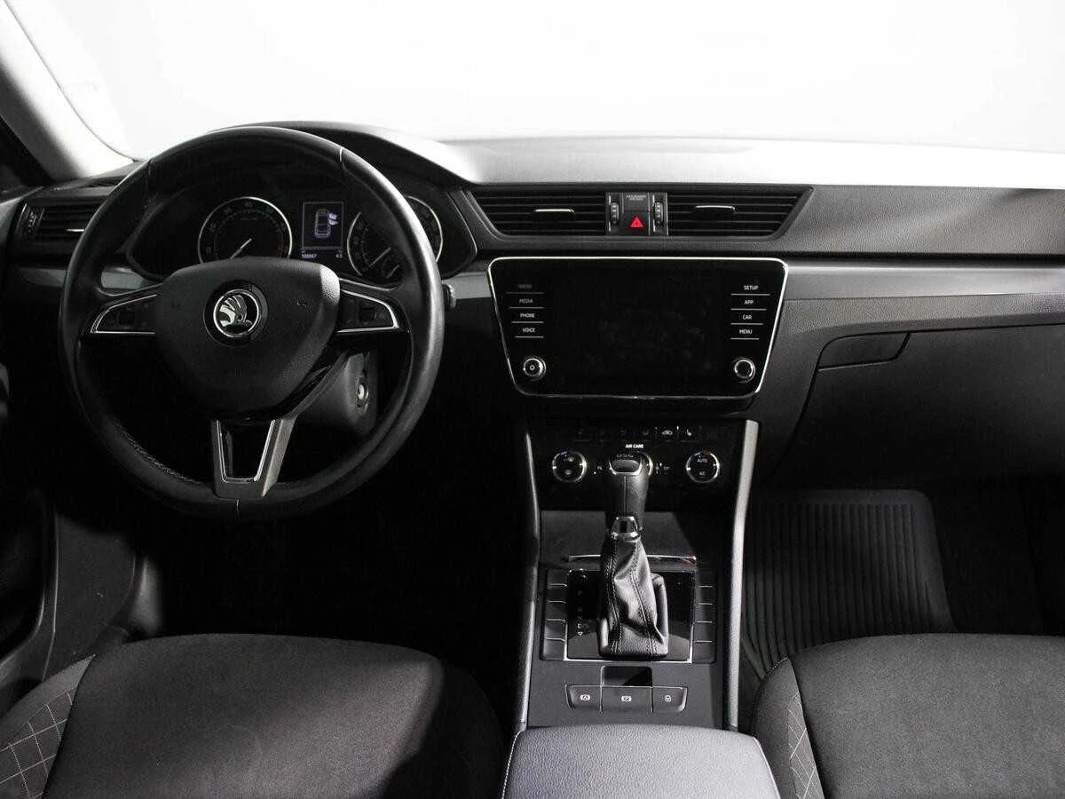 SKODA SUPERB, Белый, 2017, Робот, 150 л.с., цена от 1 110 400 руб.