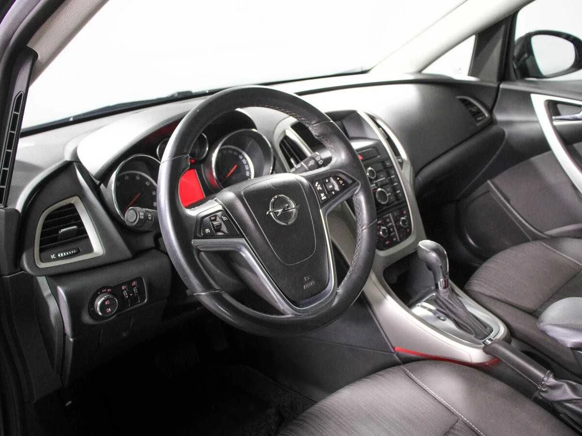 OPEL ASTRA, Серый, 2011, Автоматическая, 140 л.с., цена от 564 800 руб.