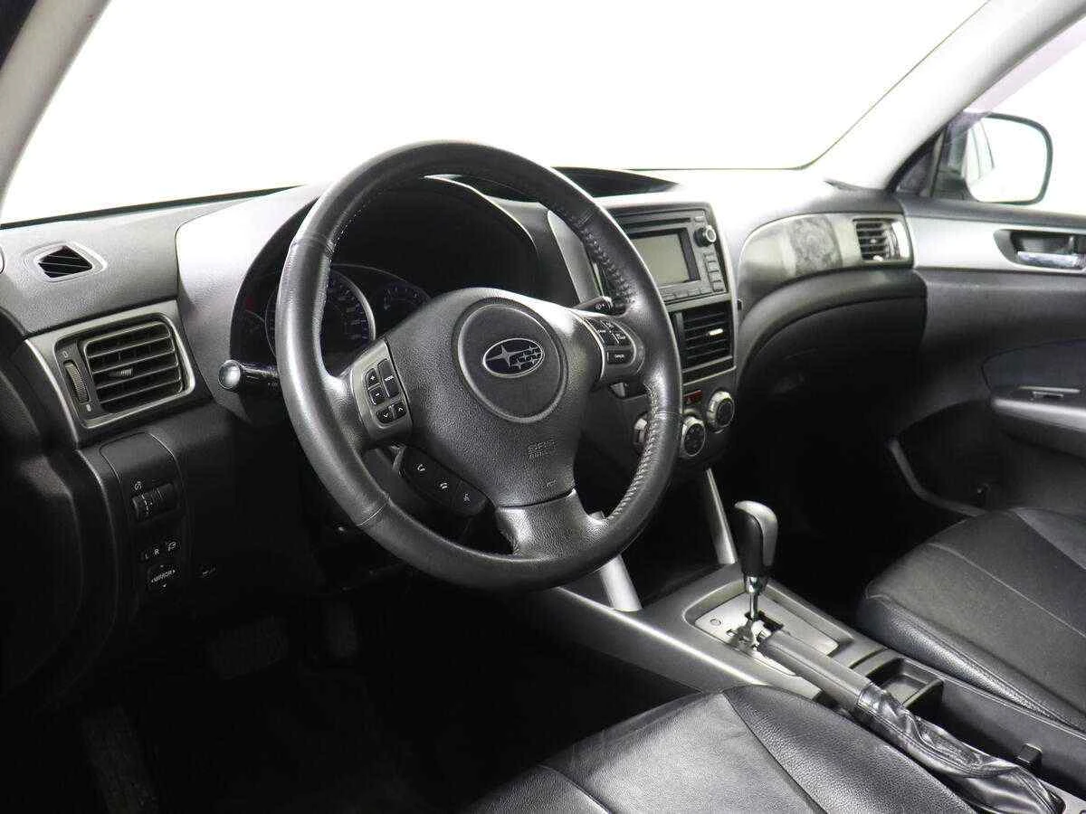 Subaru Forester, Белый, 2012, Автоматическая, 150 л.с., цена от 590 000 руб.