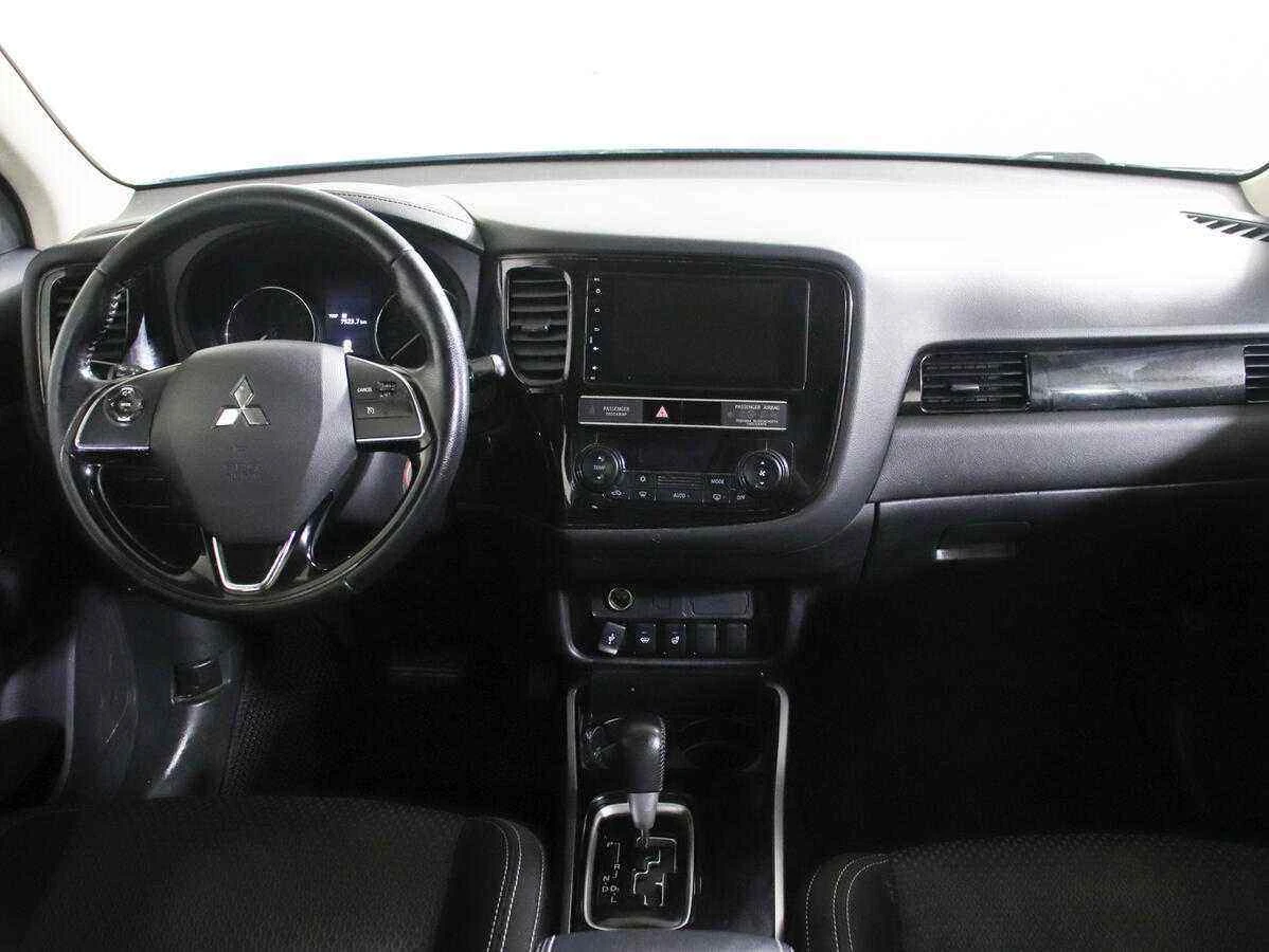 Mitsubishi Outlander, Серый, 2015, Автоматическая, 167 л.с., цена от 1 249 000 руб.