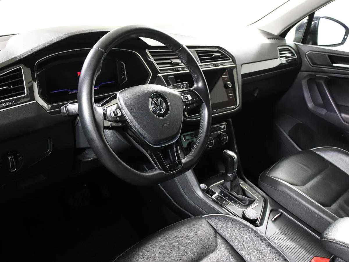 Volkswagen Tiguan, Черный, 2019, Робот, 220 л.с., цена от 2 055 000 руб.