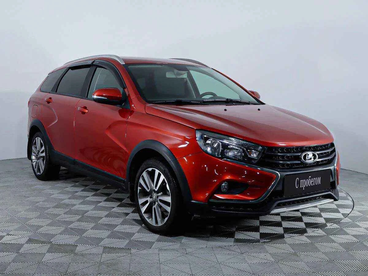 LADA Vesta SW Cross, Красный, 2021, Механическая, 106 л.с., цена от 915 000 руб.