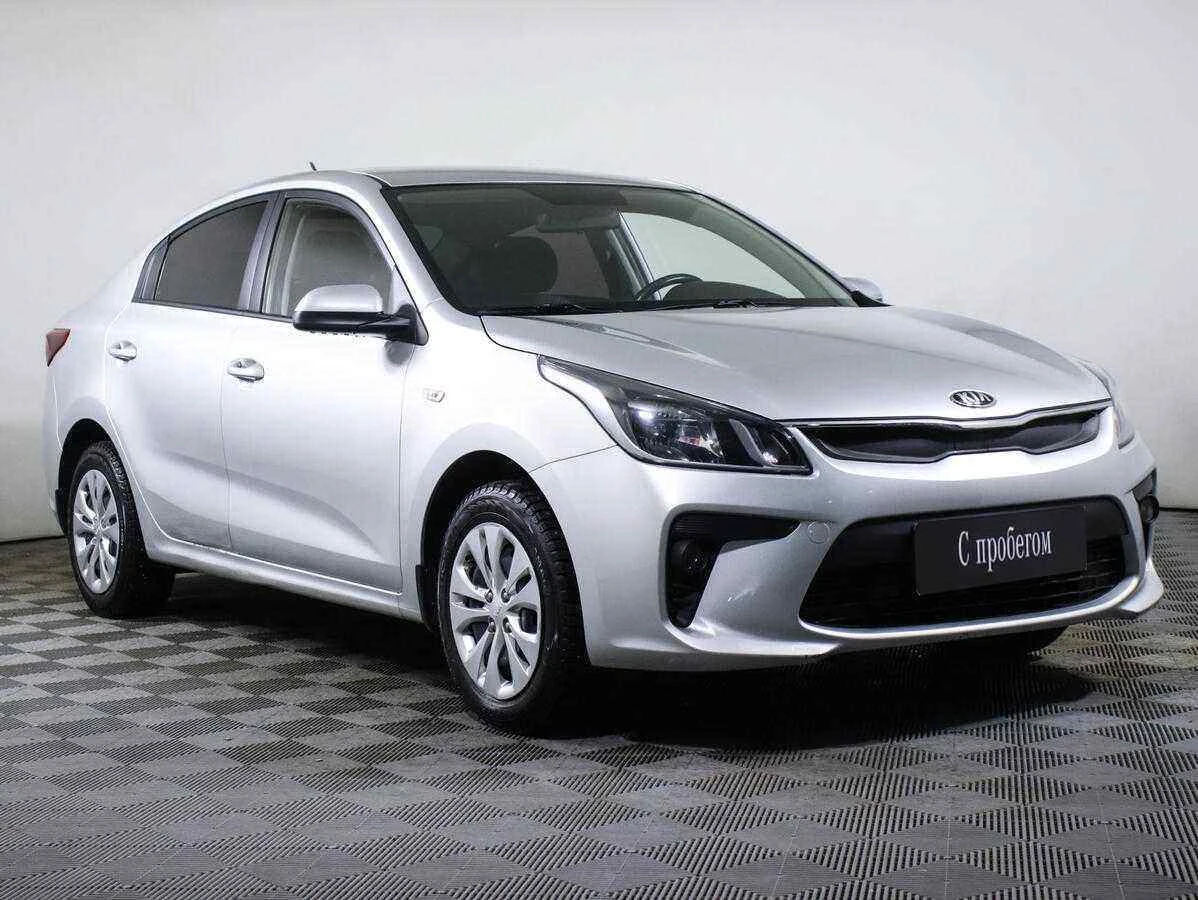 KIA Rio, Серебряный, 2019, Автоматическая, 123 л.с., цена от 929 000 руб.
