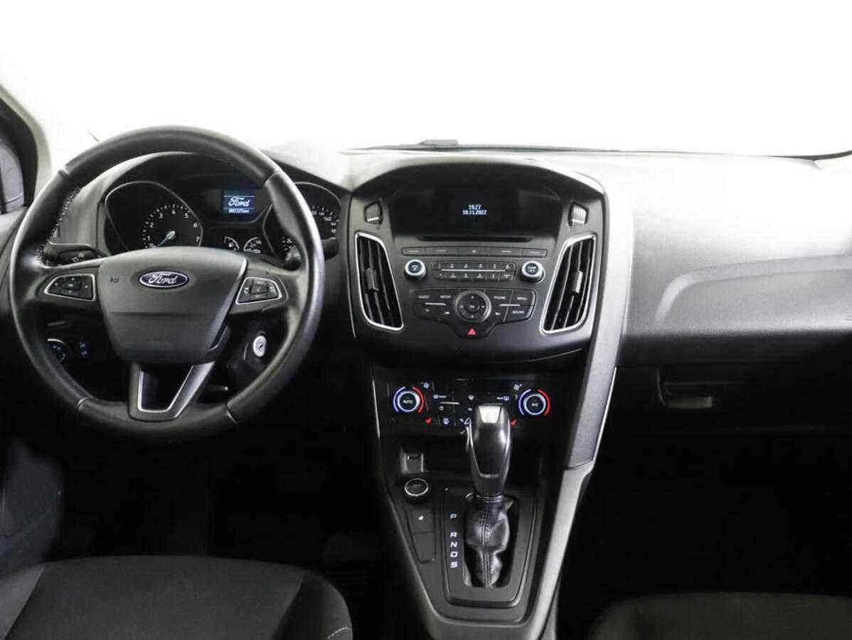 Ford Focus, Белый, 2018, Робот, 105 л.с., цена от 811 000 руб.