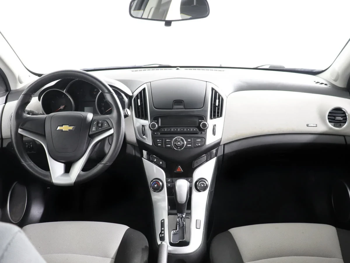 Chevrolet Cruze, Серебряный, 2014, Автоматическая, 109 л.с., цена от 524 000 руб.