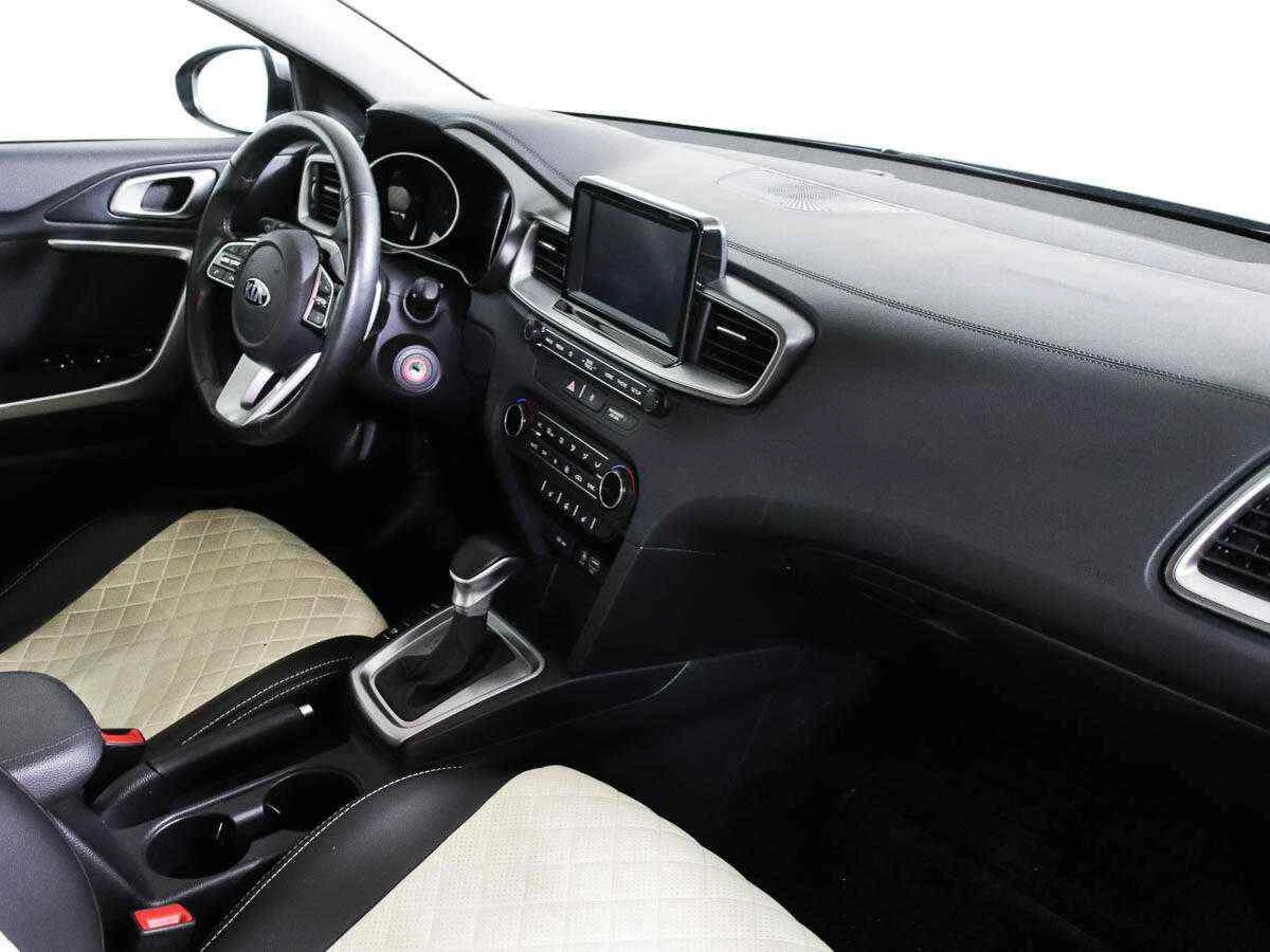 KIA Ceed, Серебряный, 2019, Автоматическая, 128 л.с., цена от 1 300 000 руб.