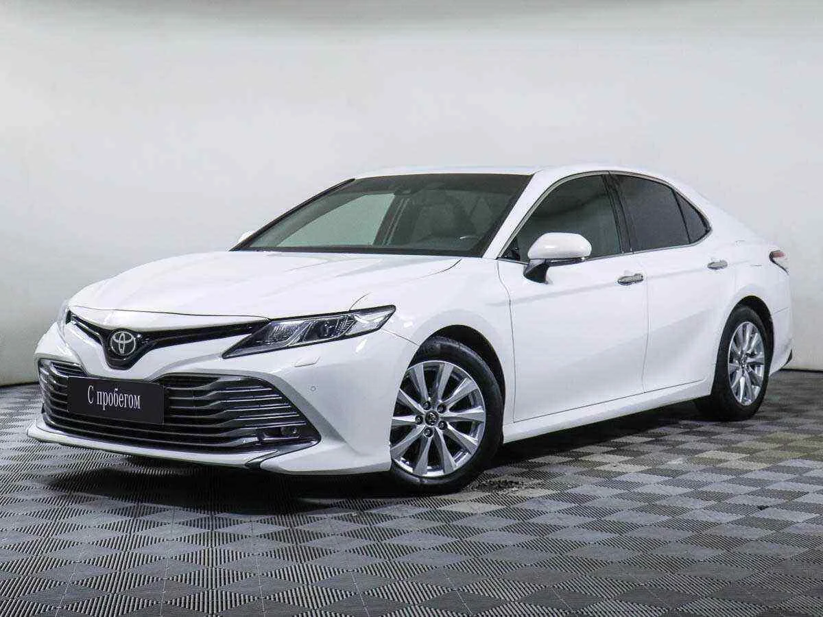 Toyota Camry, Бежевый, 2018, Автоматическая, 181 л.с., цена от 2 295 000 руб.