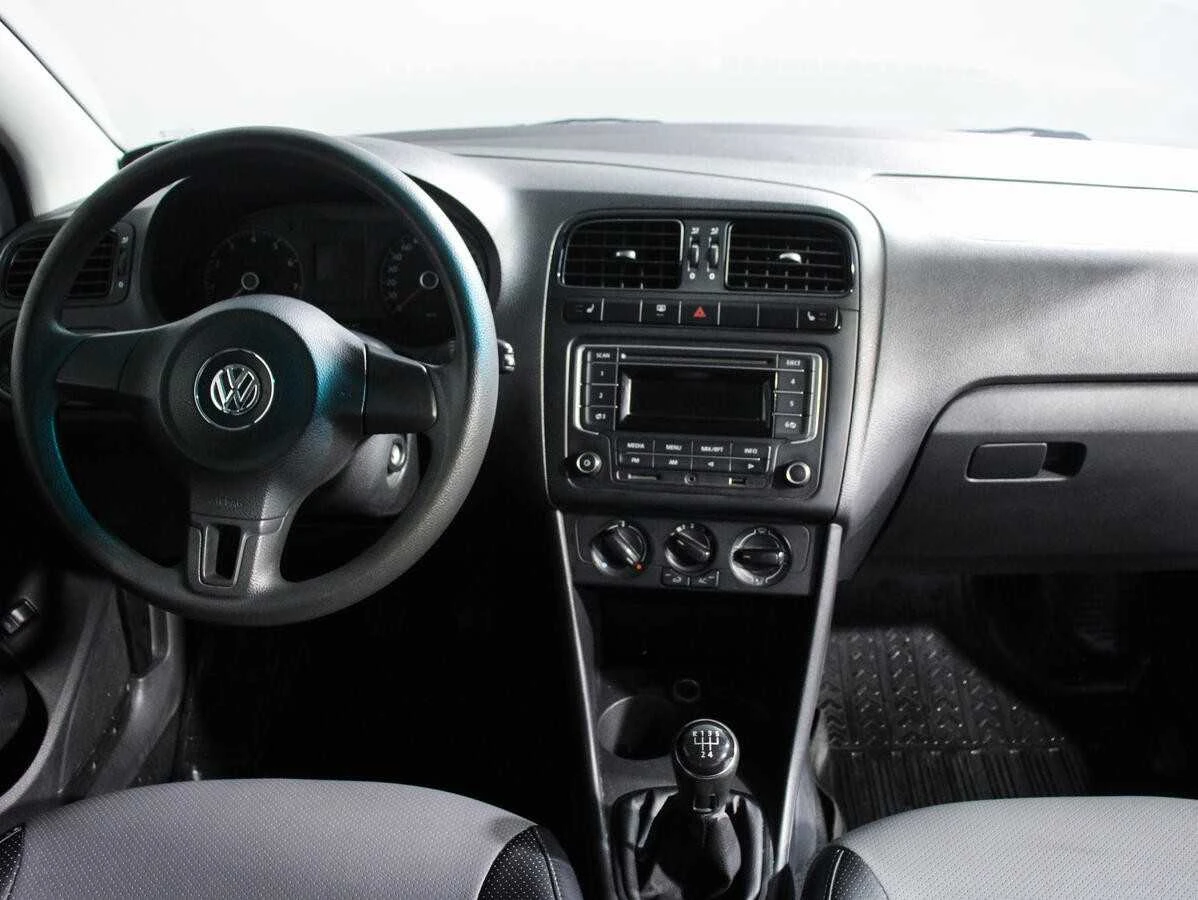 VOLKSWAGEN POLO, Черный, 2013, Механическая, 105 л.с., цена от 462 400 руб.