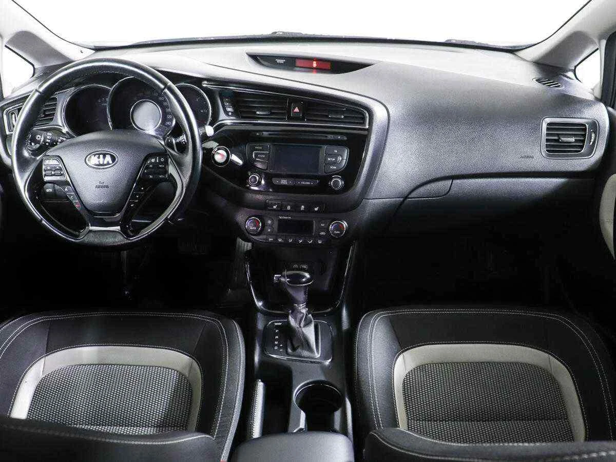 KIA Ceed, Синий, 2016, Робот, 135 л.с., цена от 619 000 руб.