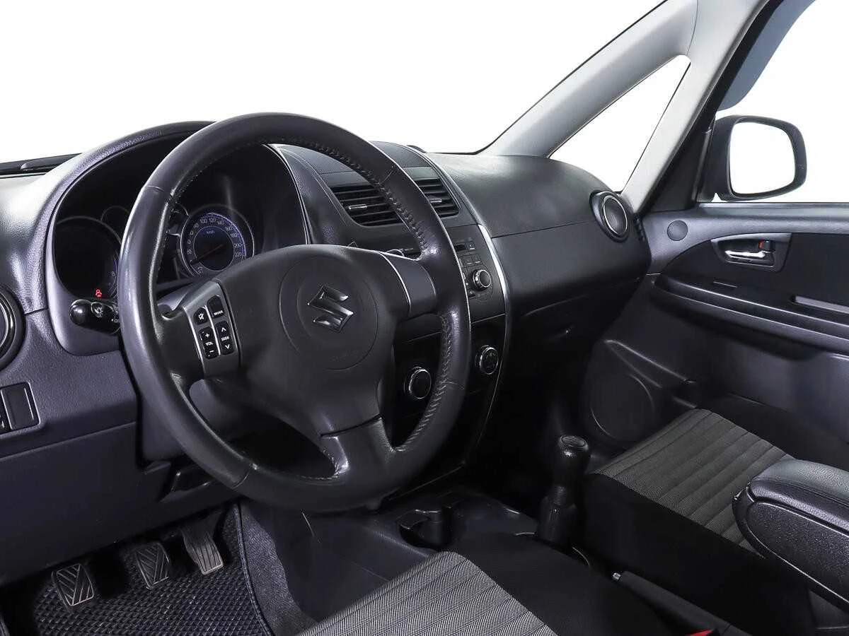 SUZUKI SX4, Серебряный, 2010, Механическая, 112 л.с., цена от 563 200 руб.