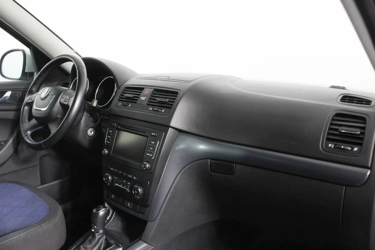 Skoda Yeti, Серебряный, 2013, Робот, 122 л.с., цена от 447 000 руб.