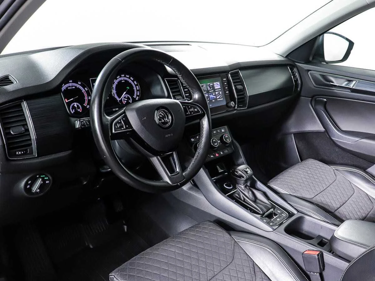 SKODA KODIAQ, Серый, 2019, Робот, 180 л.с., цена от 1 769 600 руб.