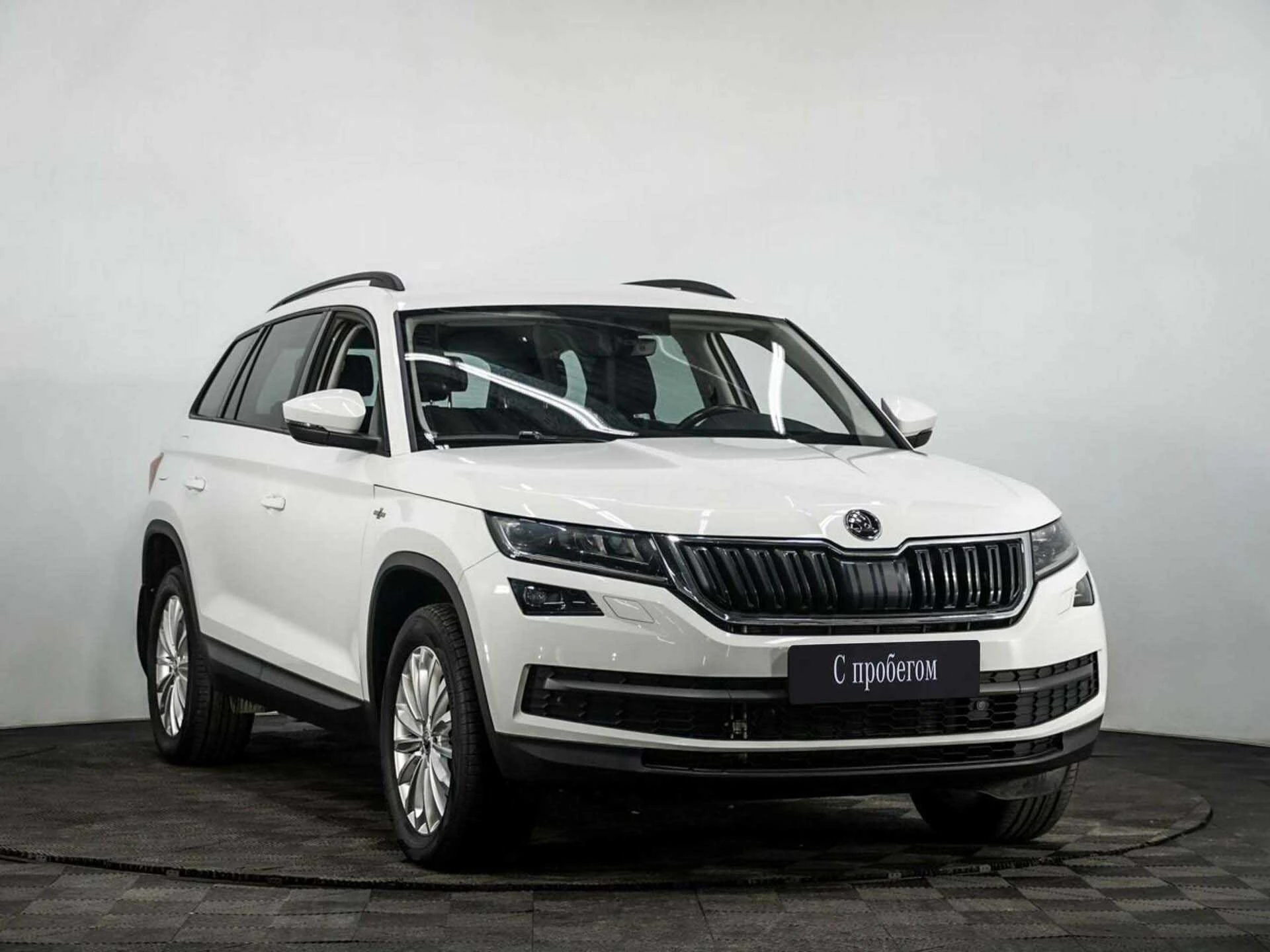 SKODA KODIAQ, Белый, 2020, Робот, 150 л.с., цена от 2 022 400 руб.