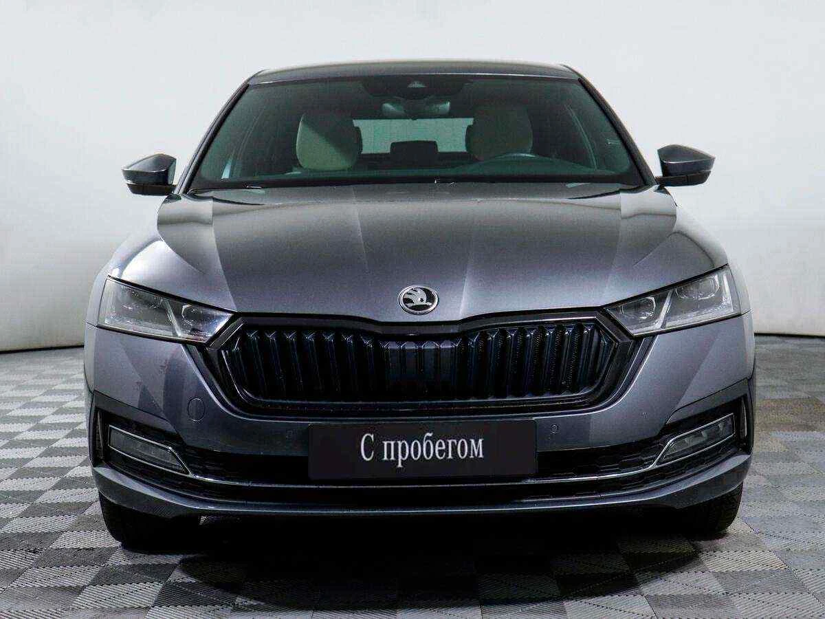 Skoda Octavia, Серый, 2022, Робот, 150 л.с., цена от 2 490 000 руб.