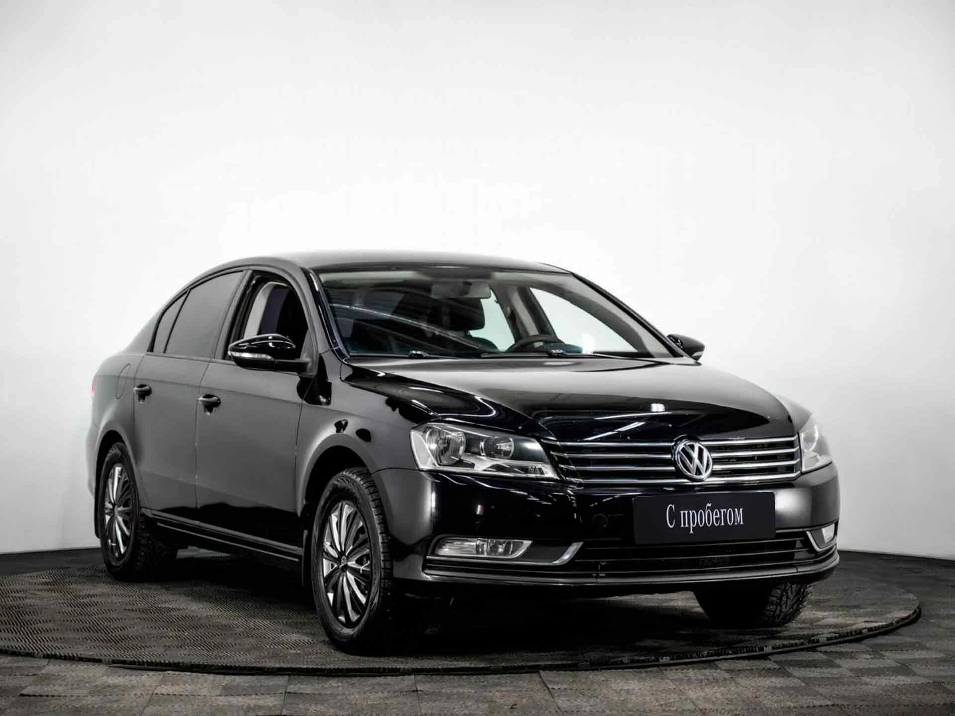 VOLKSWAGEN PASSAT, Черный, 2011, Робот, 152 л.с., цена от 636 000 руб.