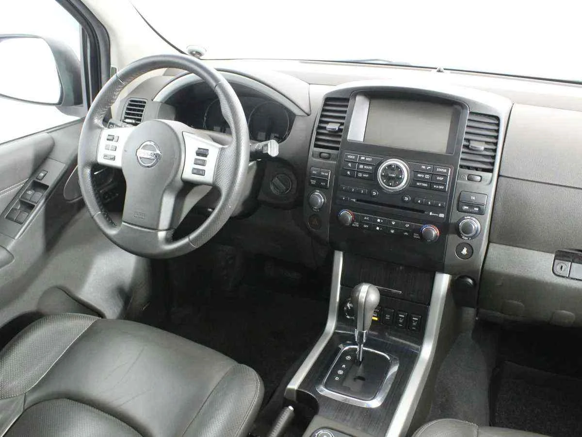 Nissan Pathfinder, Серый, 2012, Автоматическая, 231 л.с., цена от 1 223 000 руб.