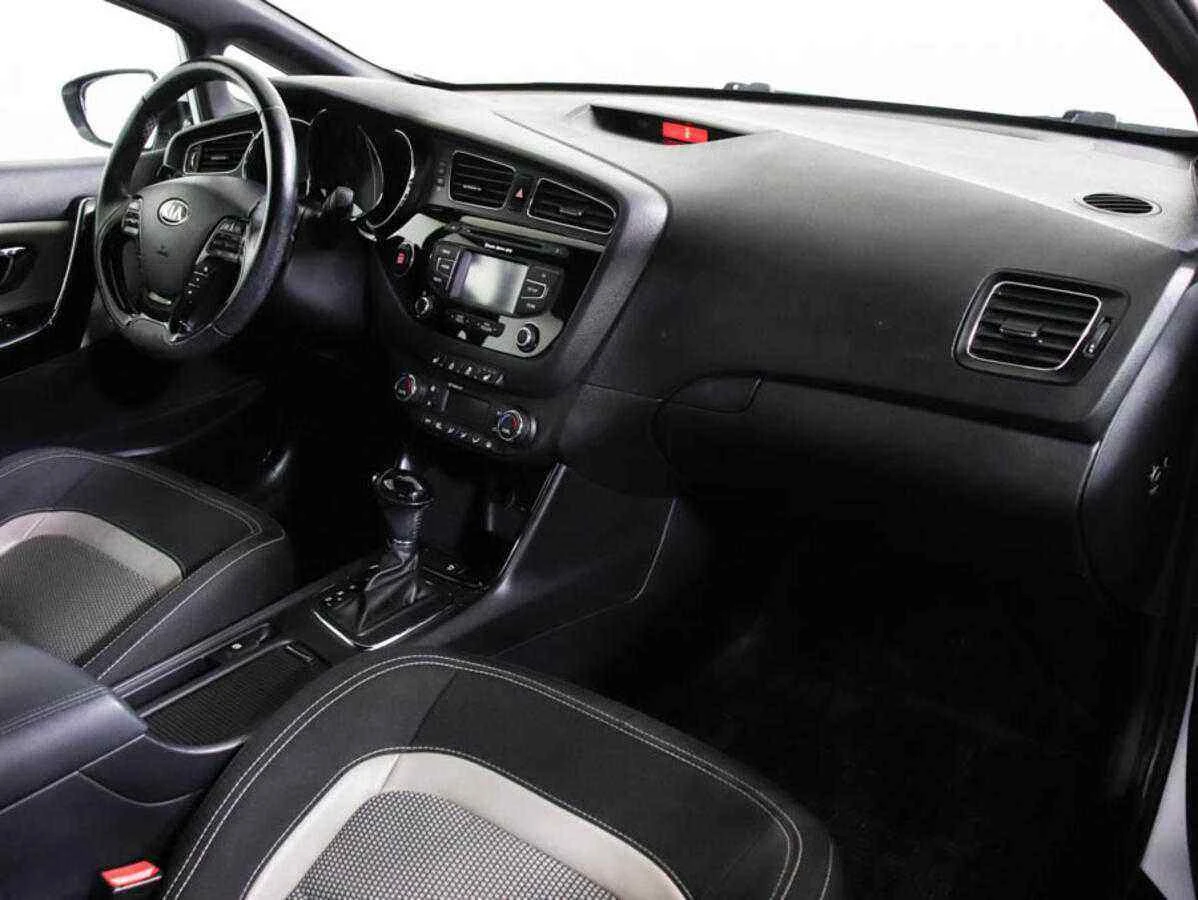 KIA Ceed, Белый, 2014, Автоматическая, 129 л.с., цена от 485 000 руб.