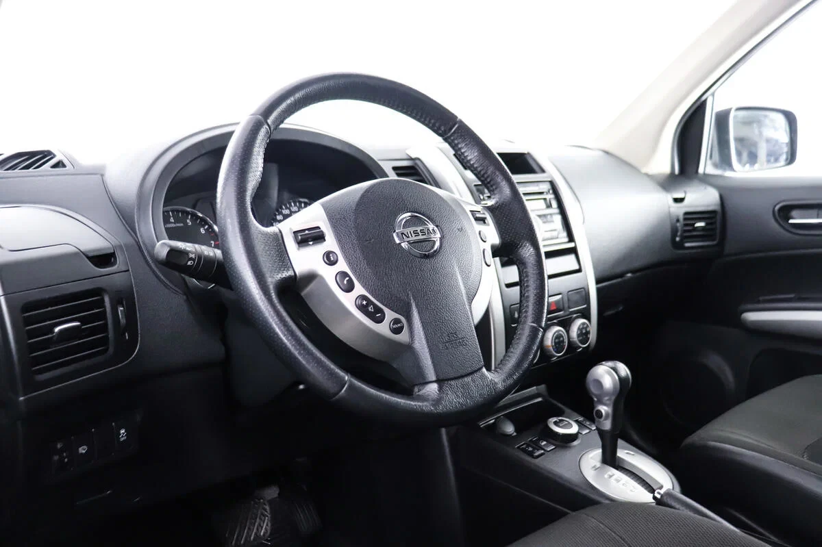 Nissan X-Trail, Фиолетовый, 2012, Вариатор, 141 л.с., цена от 791 000 руб.
