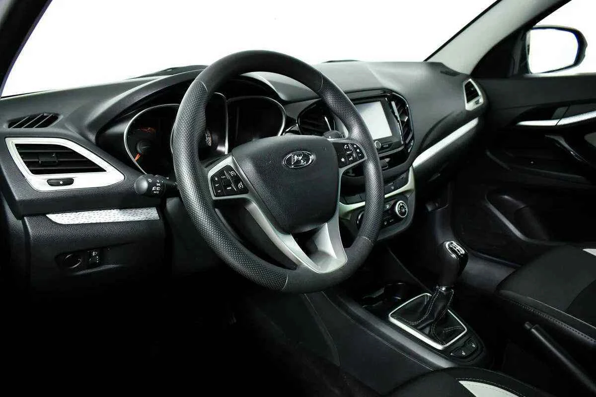 LADA Vesta SW Cross, Серый, 2019, Механическая, 122 л.с., цена от 726 000 руб.