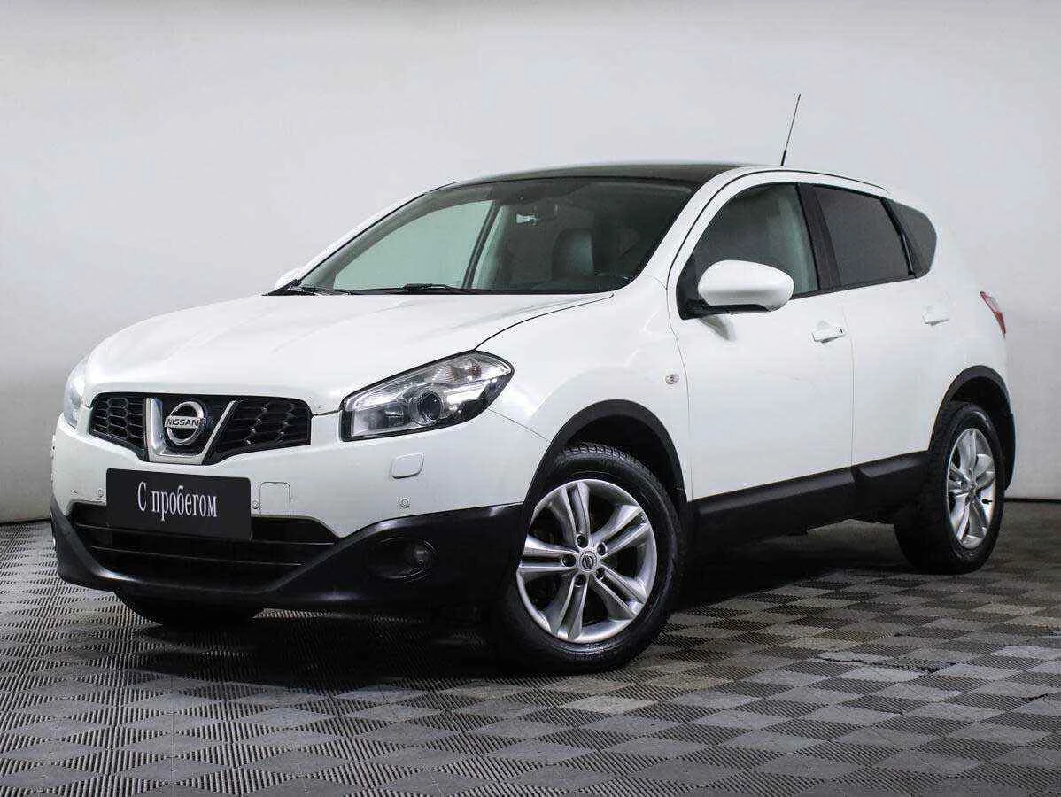 Nissan Qashqai, Белый, 2013, Вариатор, 141 л.с., цена от 569 000 руб.