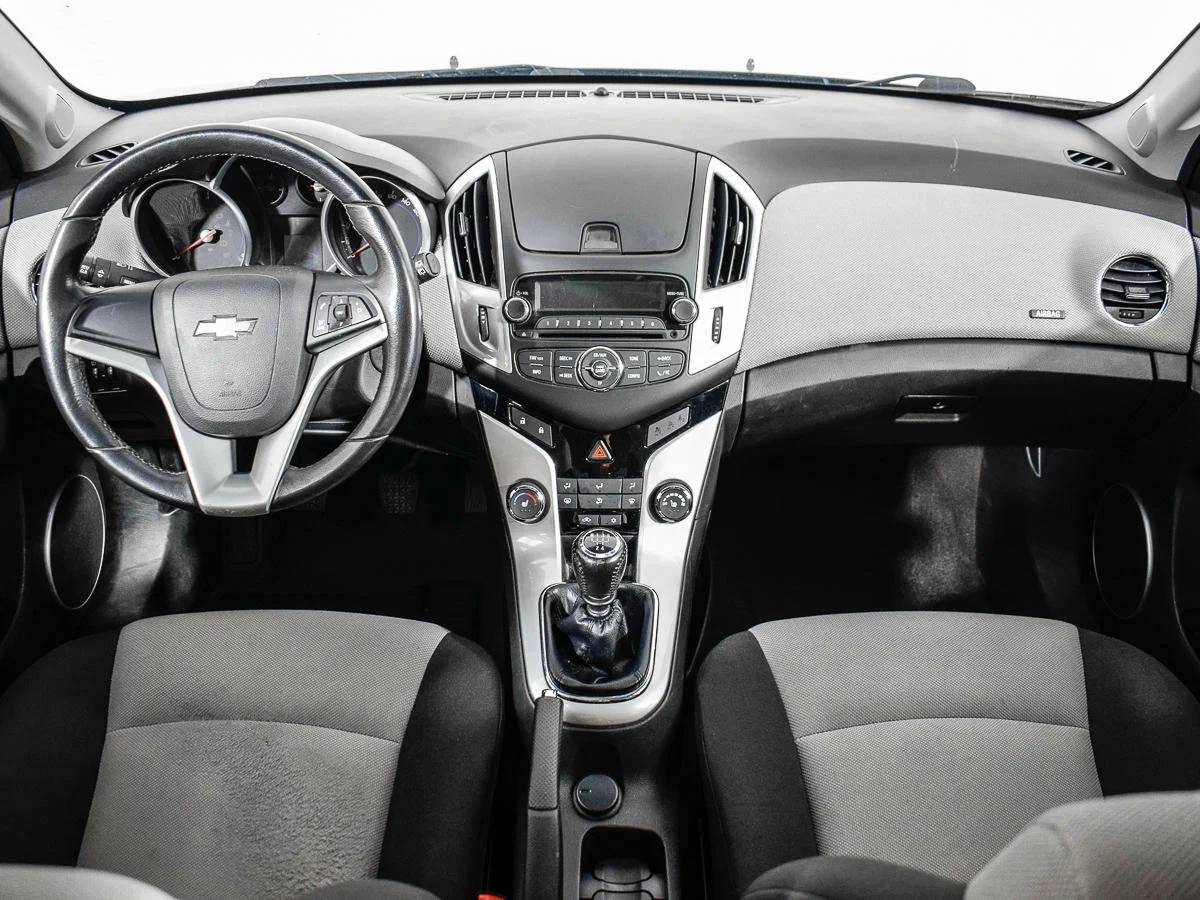 Chevrolet Cruze, Черный, 2014, Механическая, 141 л.с., цена от 585 000 руб.
