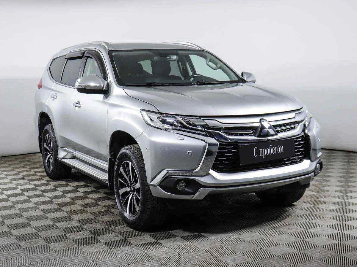 Mitsubishi Pajero Sport, Серебряный, 2017, Автоматическая, 209 л.с., цена от 2 098 000 руб.