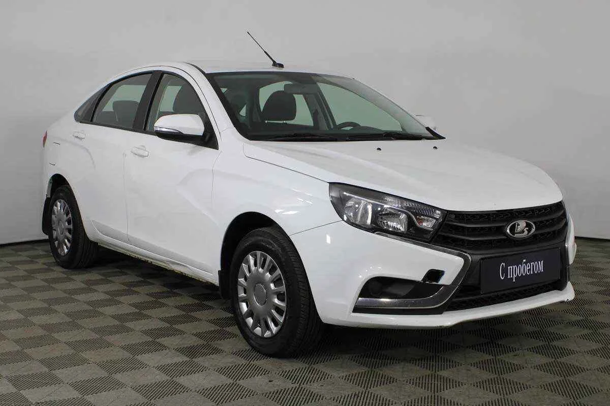 LADA Vesta, Белый, 2019, Механическая, 106 л.с., цена от 455 000 руб.