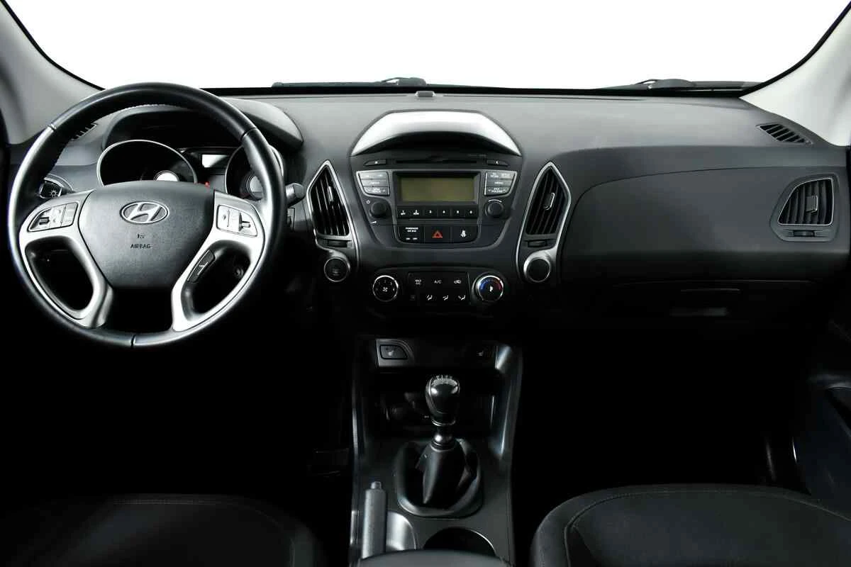 Hyundai ix35, Коричневый, 2014, Механическая, 150 л.с., цена от 799 000 руб.