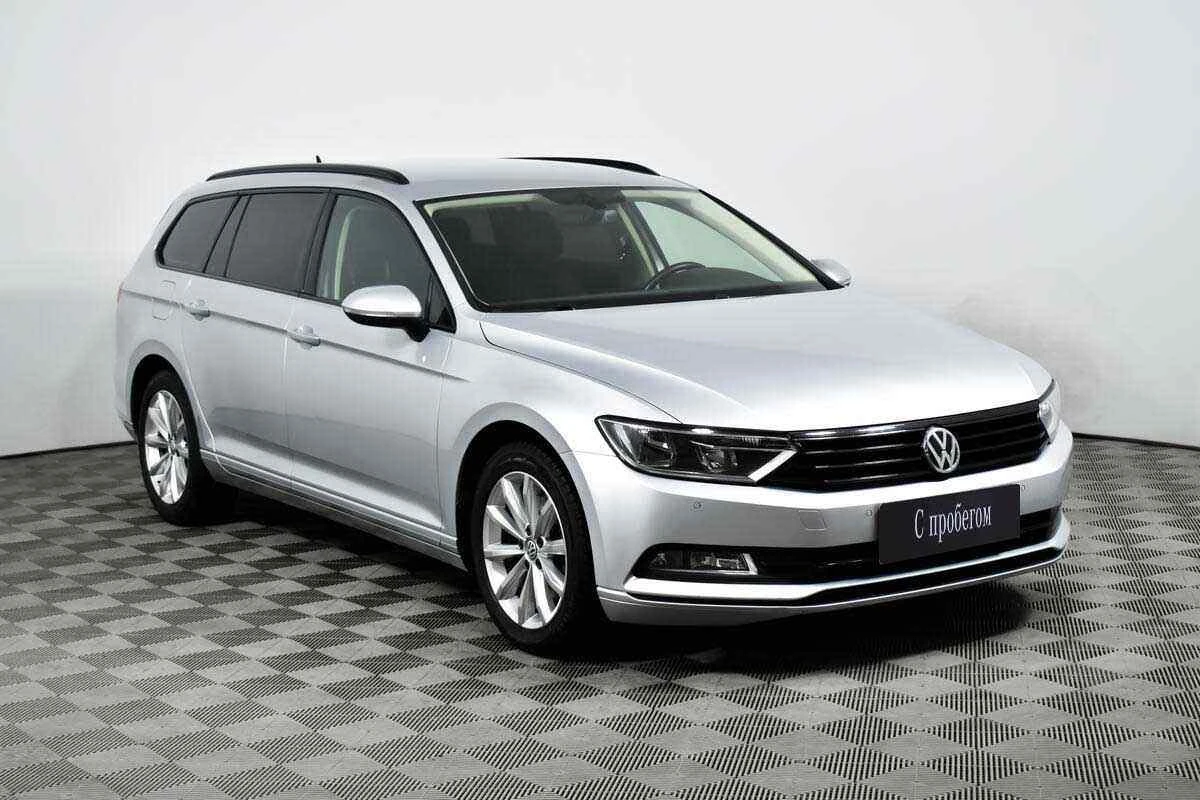 Volkswagen Passat, Серебряный, 2019, Робот, 150 л.с., цена от 1 640 000 руб.