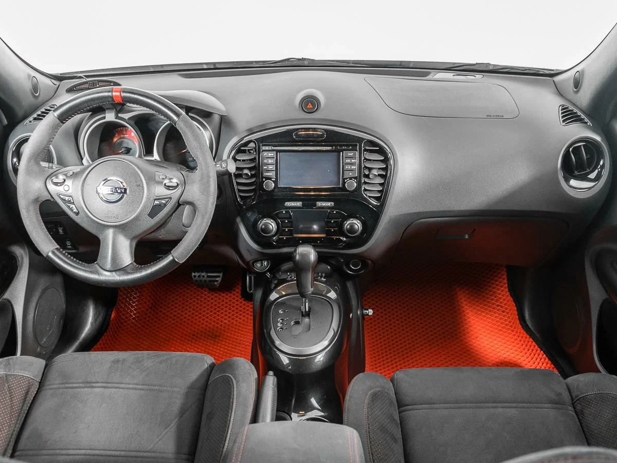 Nissan Juke, Белый, 2014, Вариатор, 190 л.с., цена от 899 000 руб.
