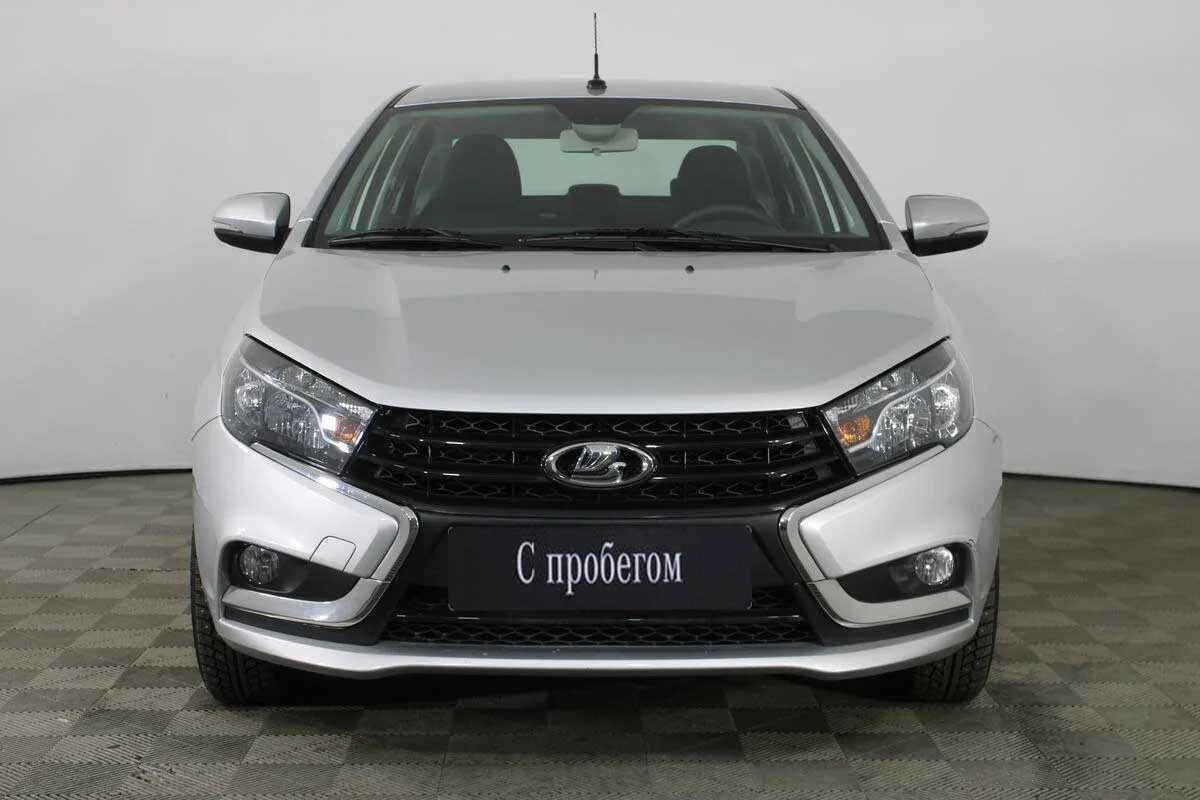 LADA Vesta, Серебряный, 2017, Механическая, 122 л.с., цена от 471 000 руб.