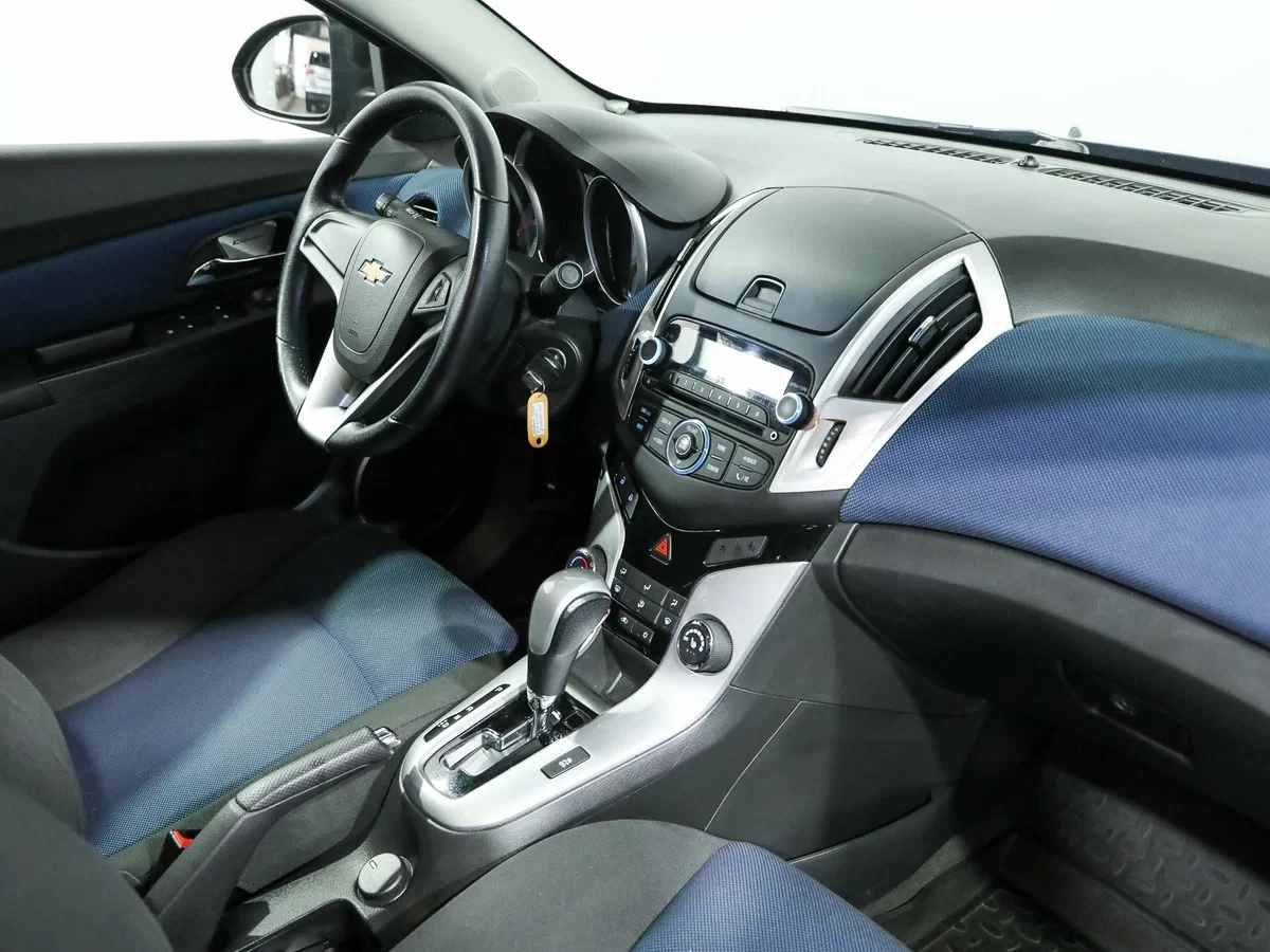 Chevrolet Cruze, Черный, 2015, Автоматическая, 141 л.с., цена от 495 100 руб.