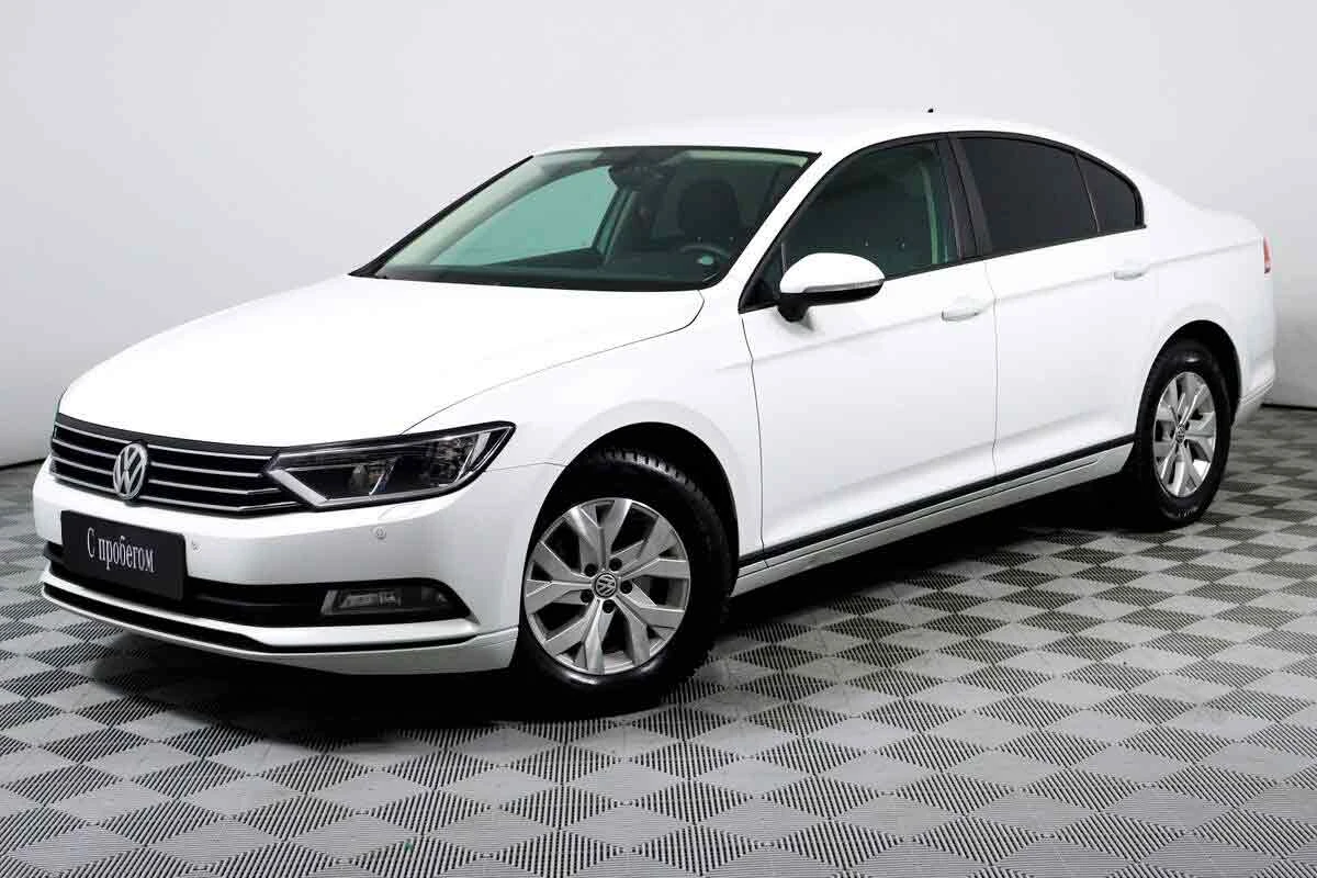 VOLKSWAGEN PASSAT, Белый, 2018, Робот, 125 л.с., цена от 1 177 600 руб.