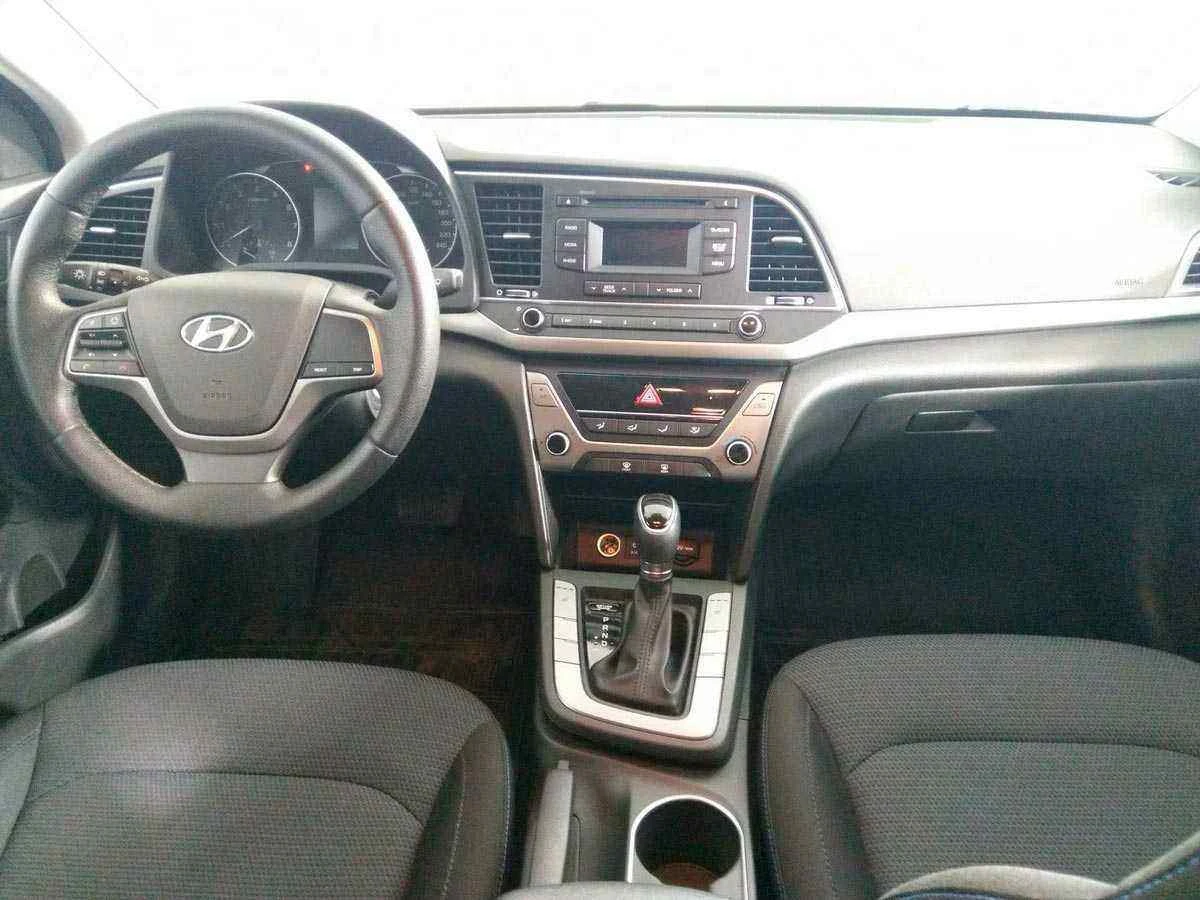 Hyundai Elantra, Белый, 2016, Автоматическая, 128 л.с., цена от 908 000 руб.