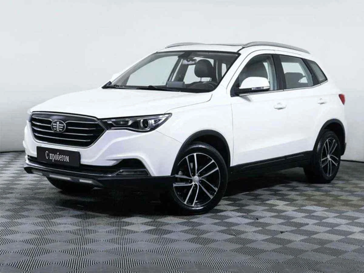 FAW Besturn X40, Белый, 2020, Автоматическая, 108 л.с., цена от 1 300 000 руб.