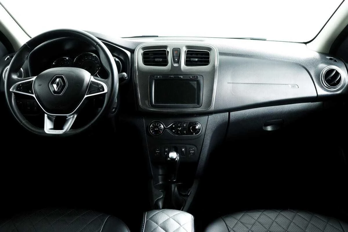 RENAULT LOGAN, Бежевый, 2019, Вариатор, 113 л.с., цена от 832 000 руб.