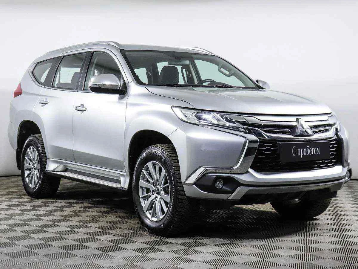 Mitsubishi Pajero Sport, Серебряный, 2017, Автоматическая, 181 л.с., цена от 2 119 000 руб.