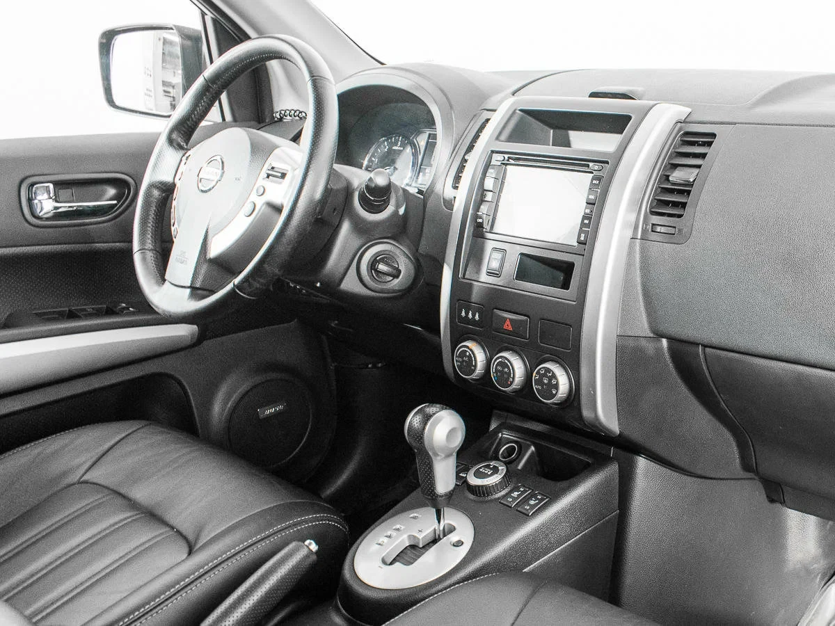 Nissan X-Trail, Серебряный, 2014, Автоматическая, 150 л.с., цена от 1 177 500 руб.