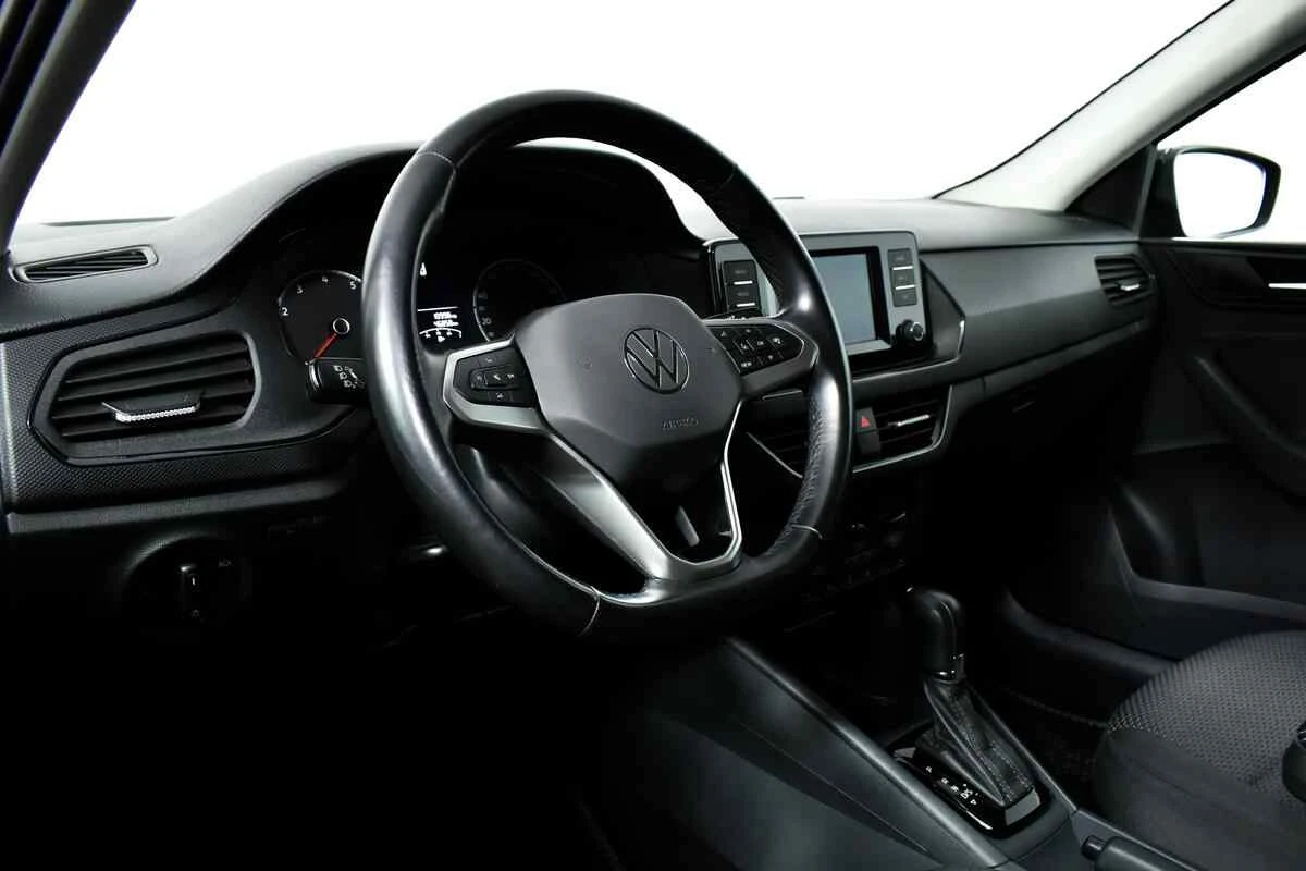 Volkswagen Polo, Черный, 2020, Автоматическая, 110 л.с., цена от 690 000 руб.